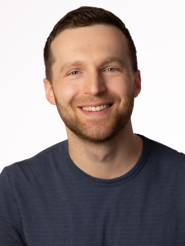 Portrait of Alex Kolchinski